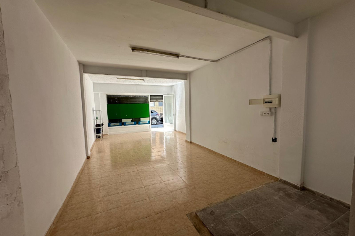 Revente - Commercial Unit - Alicante - Altozano