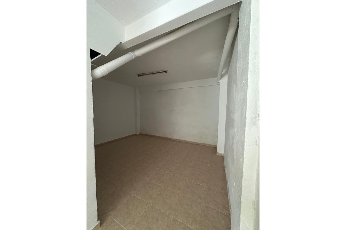 Revente - Commercial Unit - Alicante - Altozano
