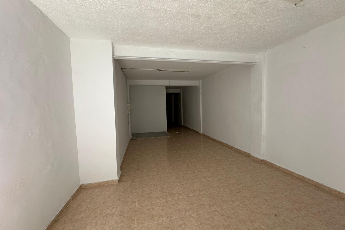 Revente - Commercial Unit - Alicante - Altozano