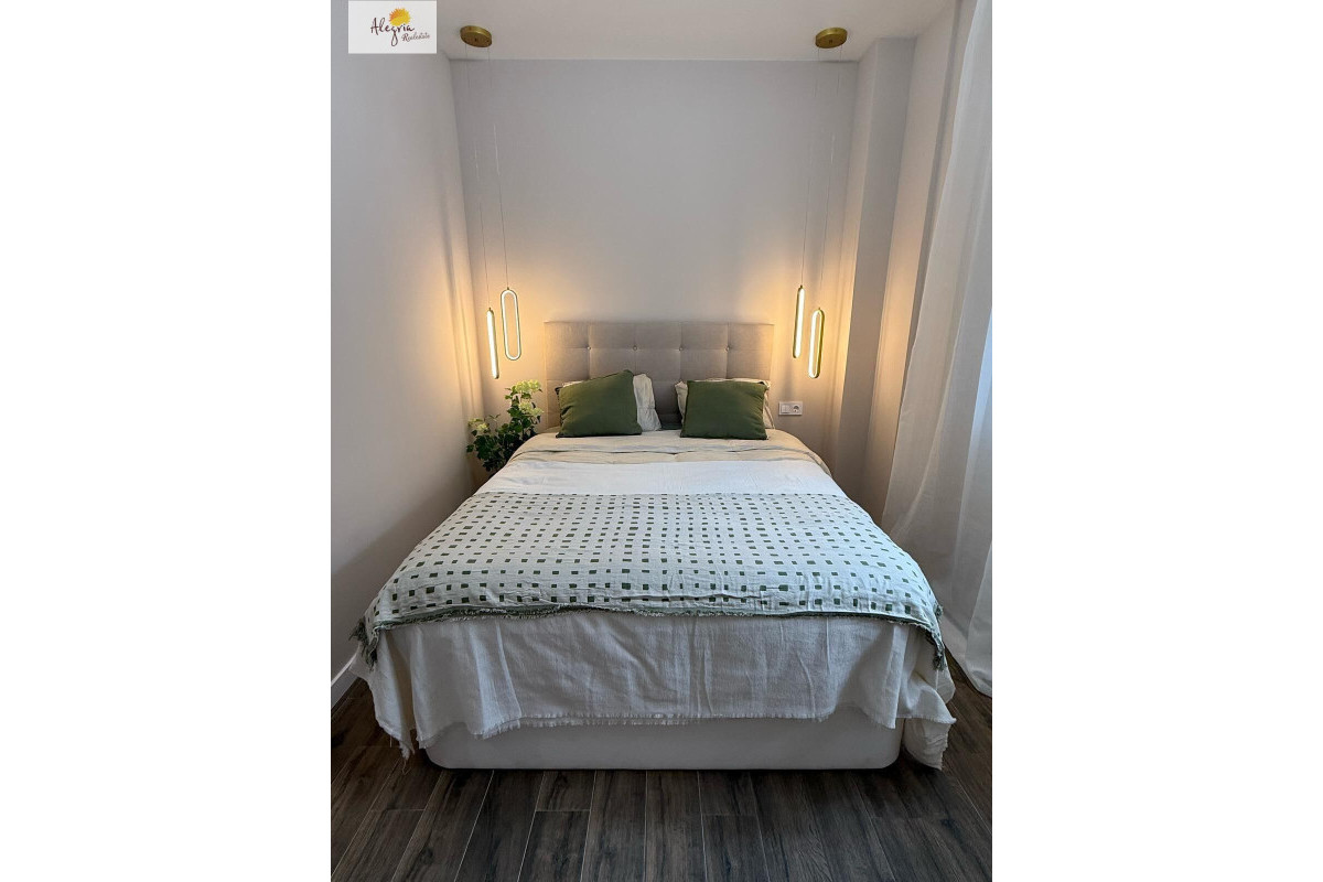 Herverkoop - Appartement  - Valencia - Marxalenes
