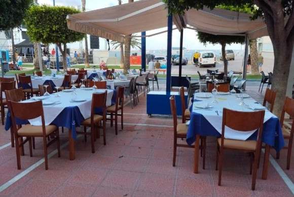 Herverkoop - Hotel - Santiago De La Ribera - Centro