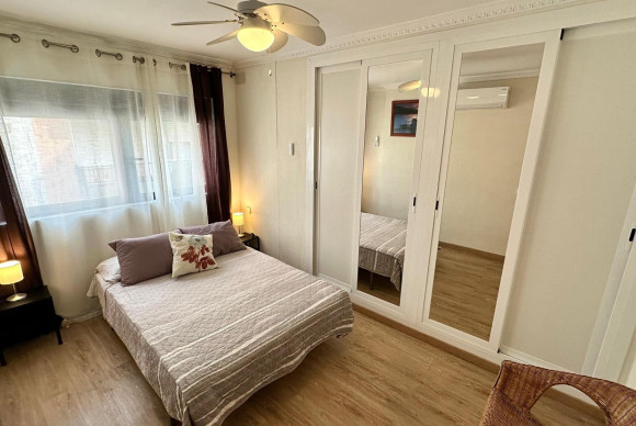 Herverkoop - Appartement  - Alicante - Altozano