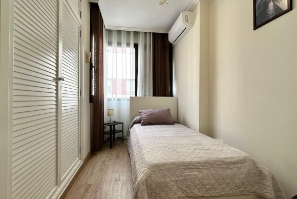 Herverkoop - Appartement  - Alicante - Altozano