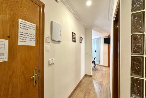 Herverkoop - Appartement  - Alicante - Altozano