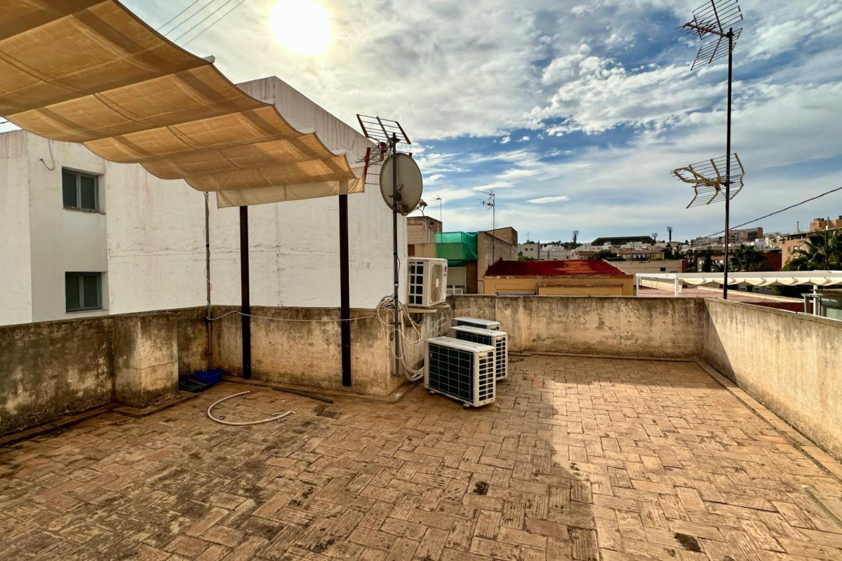 Herverkoop - Appartement  - Alicante - Altozano