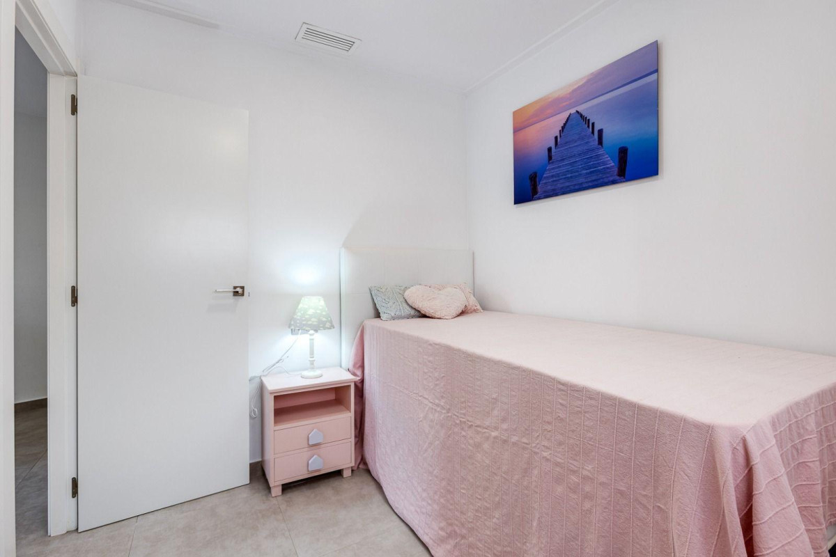 Reventa - Apartamento / piso - Torrevieja - La Mata