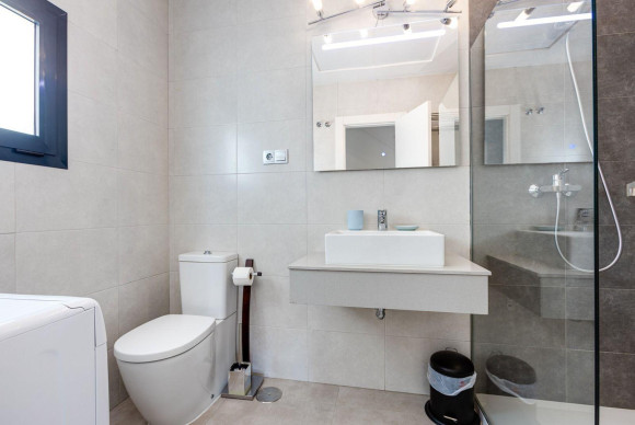 Reventa - Apartamento / piso - Torrevieja - La Mata