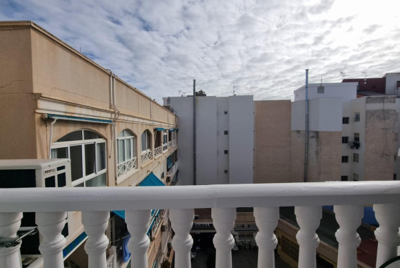 Reventa - Apartamento / piso - Torrevieja - Playa de los Locos