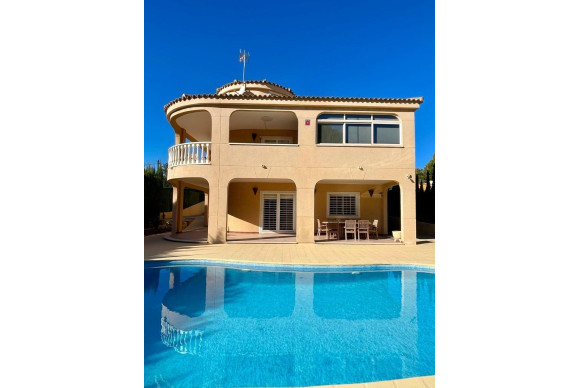 Herverkoop - LUXE VILLA - Torrevieja - Los Balcones - Los Altos del Edén