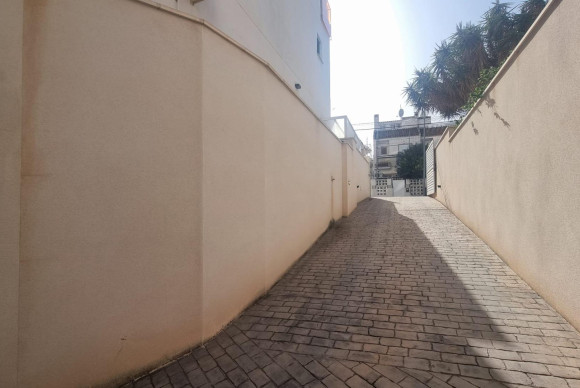 Herverkoop - Parking - Torrevieja - Playa de los Locos