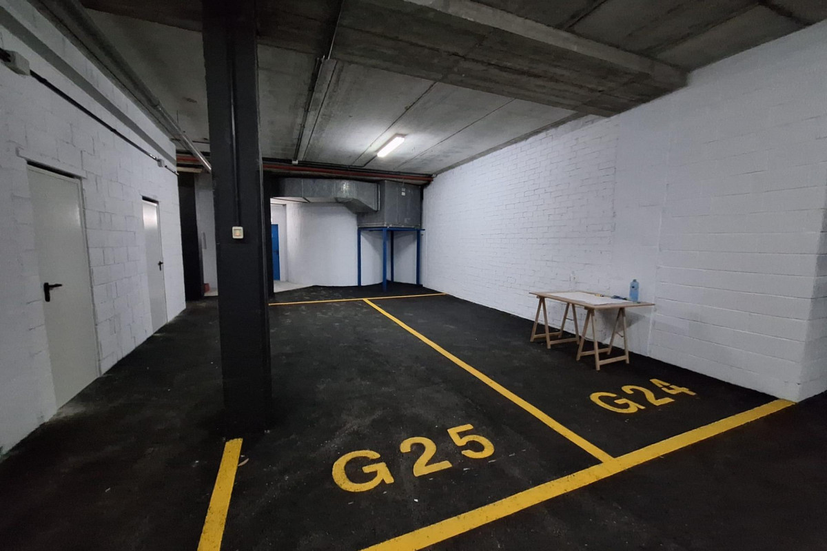 Resale - Parking - Salinas