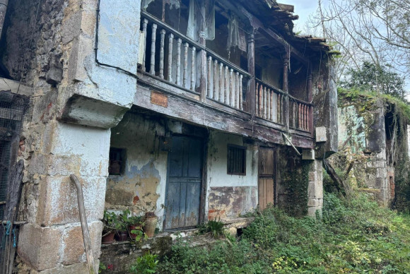 Herverkoop - Terrein - Llanes - Cué-San Roque-Andrín