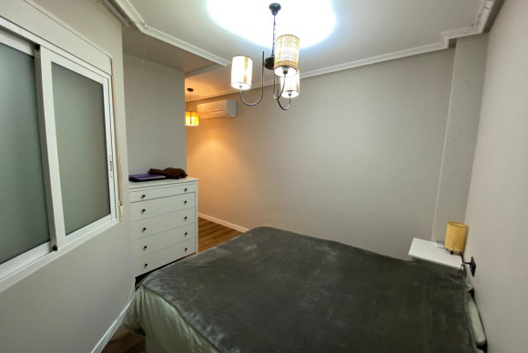 Revente - Appartement - Torrevieja - Paseo maritimo