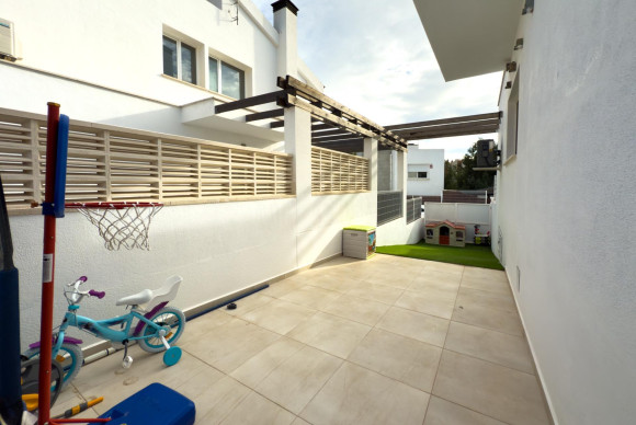 Revente - House - La Nucía - Urbanizaciones