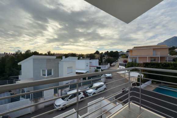 Revente - House - La Nucía - Urbanizaciones