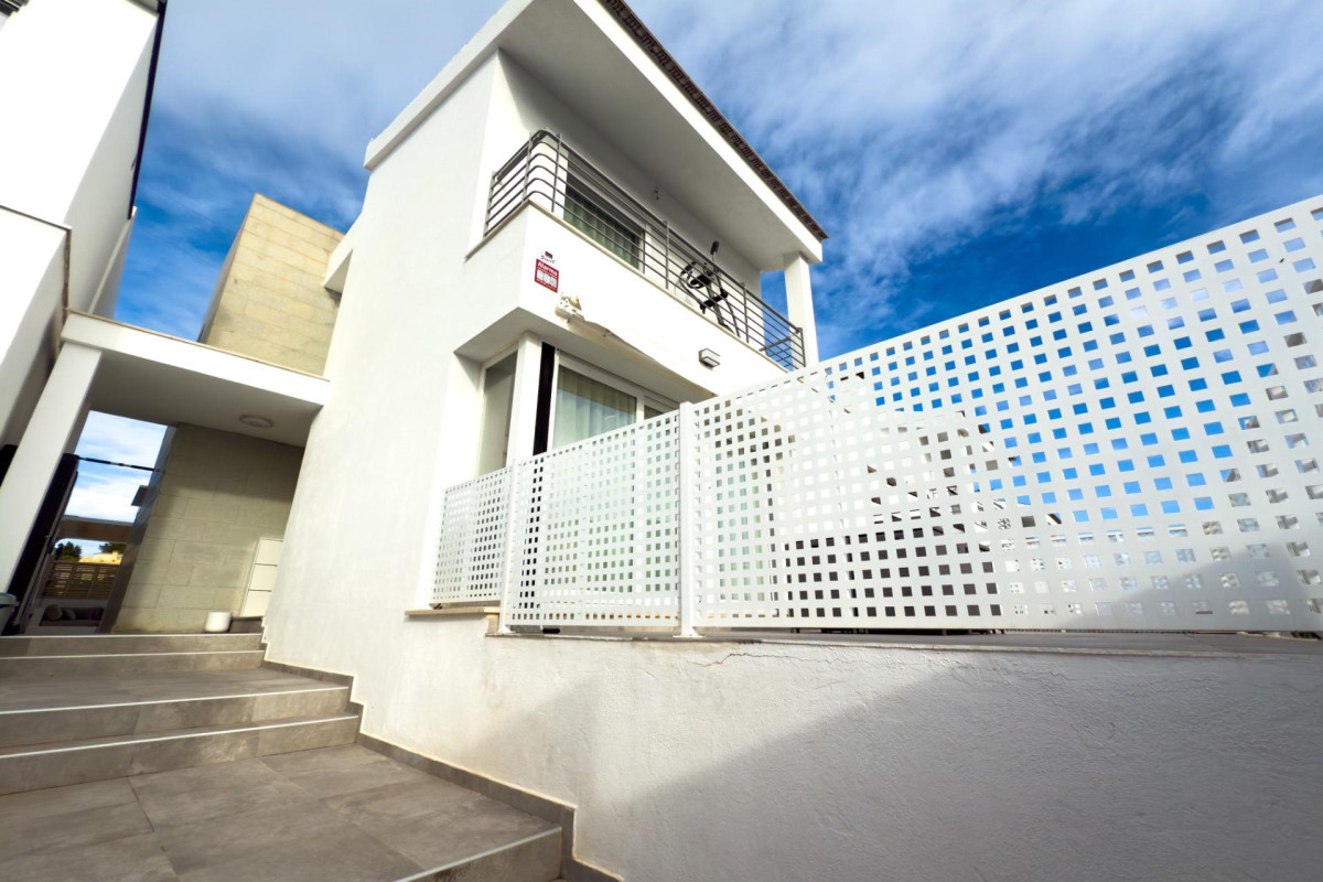 Revente - House - La Nucía - Urbanizaciones