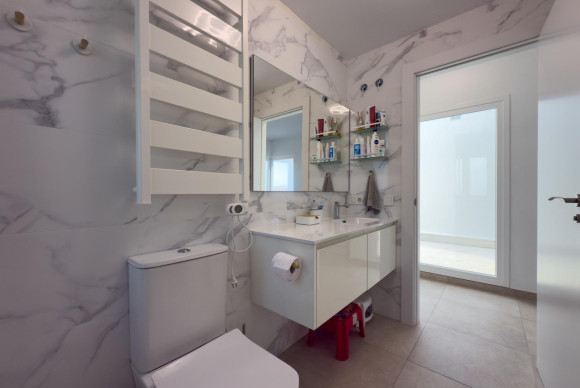 Revente - House - La Nucía - Urbanizaciones