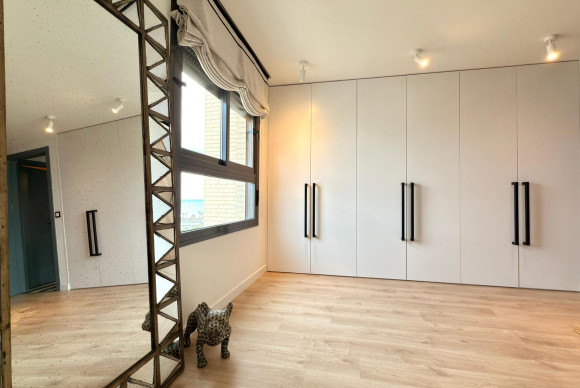 Reventa - Apartamento / piso - Alicante - Pau V