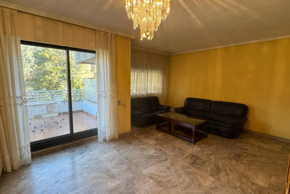 Herverkoop - Appartement  - Madrid - Colina