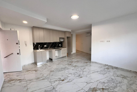 Herverkoop - Appartement  - Torrevieja - Playa de los Locos