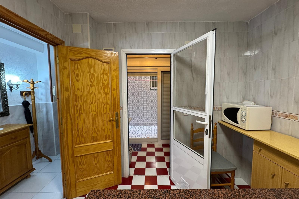 Reventa - Apartamento / piso - Torrevieja - Playa del Cura