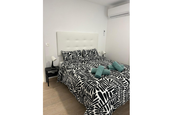 Revente - Casa de Pueblo - Benidorm - Levante