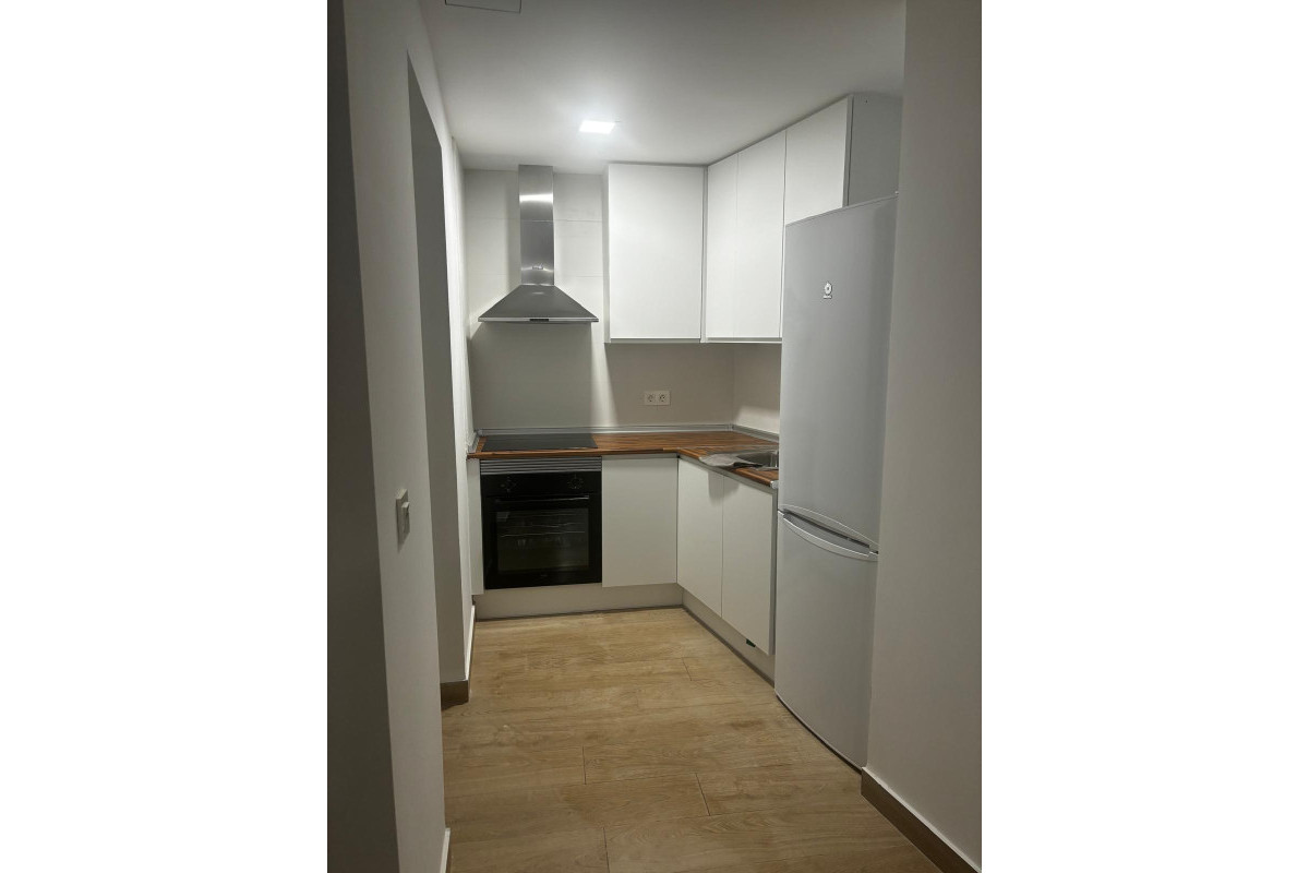 Revente - Casa de Pueblo - Benidorm - Levante