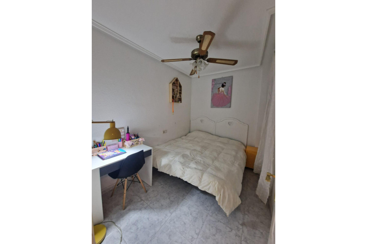 Reventa - Apartamento / piso - Torrevieja - Estacion de autobuses