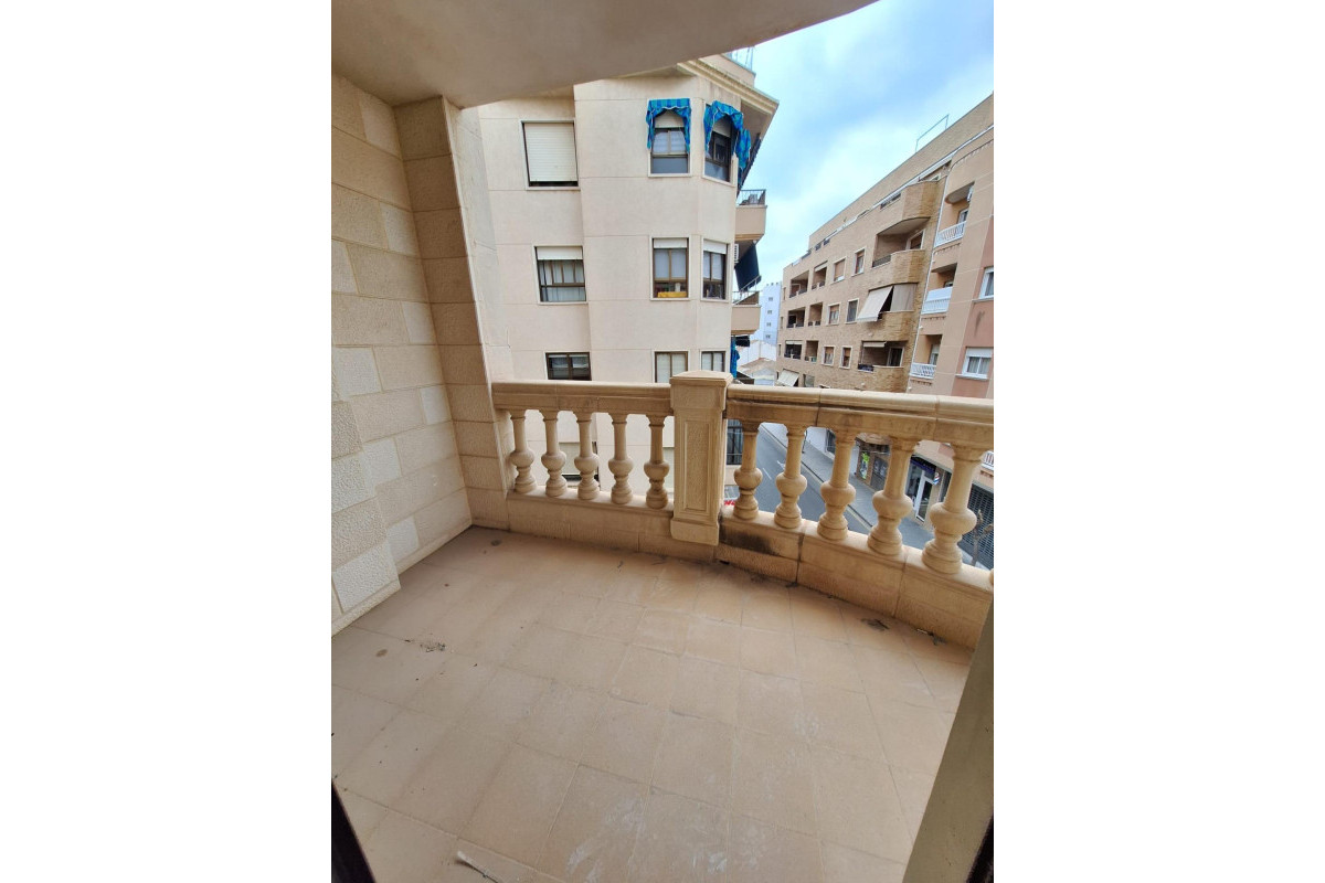 Resale - Apartment  - Torrevieja