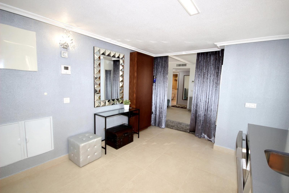 Reventa - Apartamento / piso - Torrevieja - Punta prima