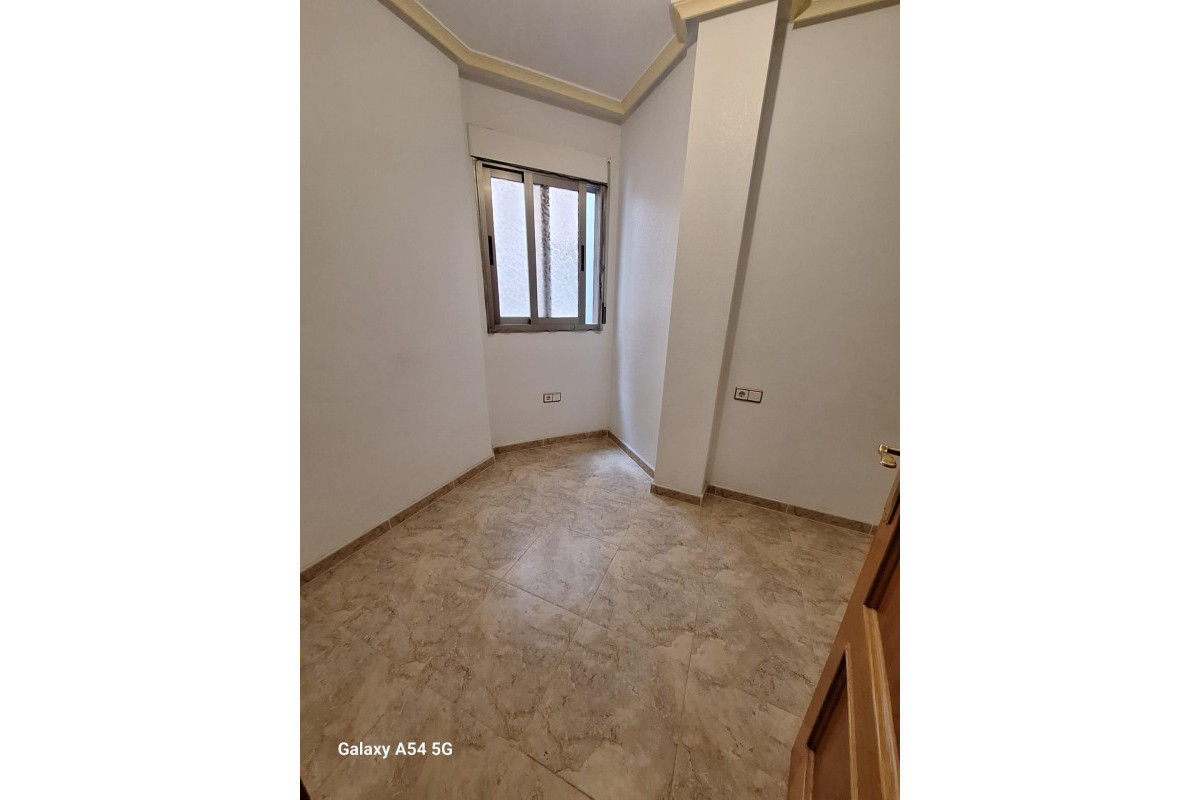 Herverkoop - Appartement  - Torrevieja