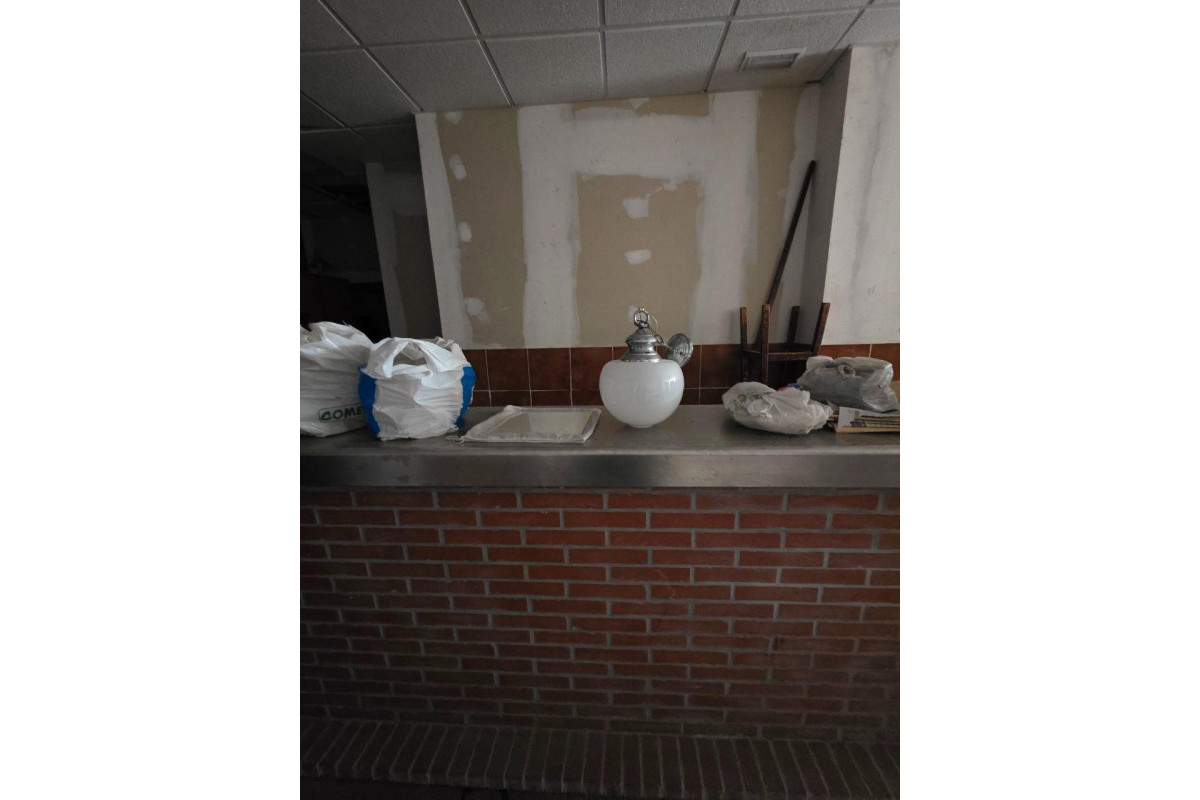 Revente - Negocio - Oviedo - Fozaneldi-Tenderina