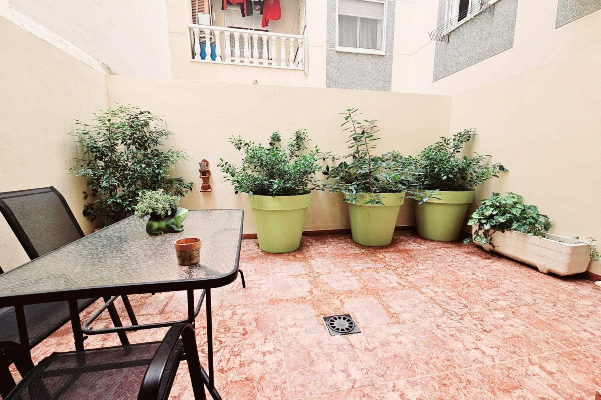 Herverkoop - Appartement  - Torrevieja - Estacion de autobuses