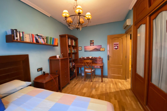 Herverkoop - Appartement  - Alicante - Centro Tradicional