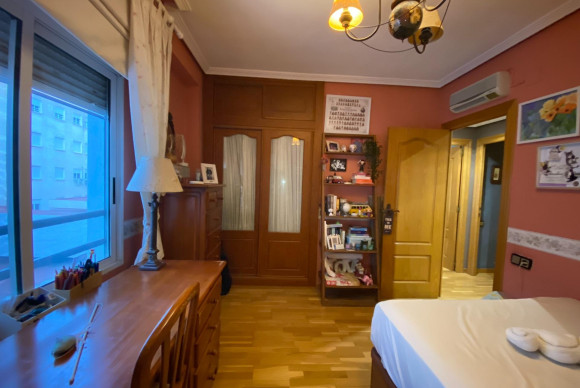 Herverkoop - Appartement  - Alicante - Centro Tradicional