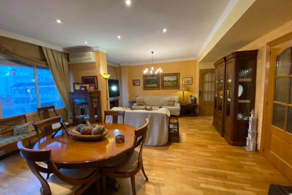 Herverkoop - Appartement  - Alicante - Centro Tradicional