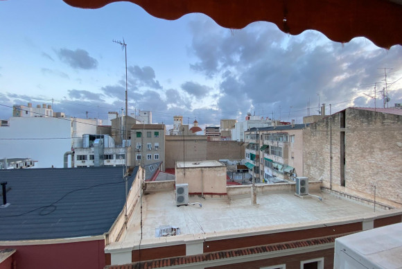 Herverkoop - Appartement  - Alicante - Centro Tradicional
