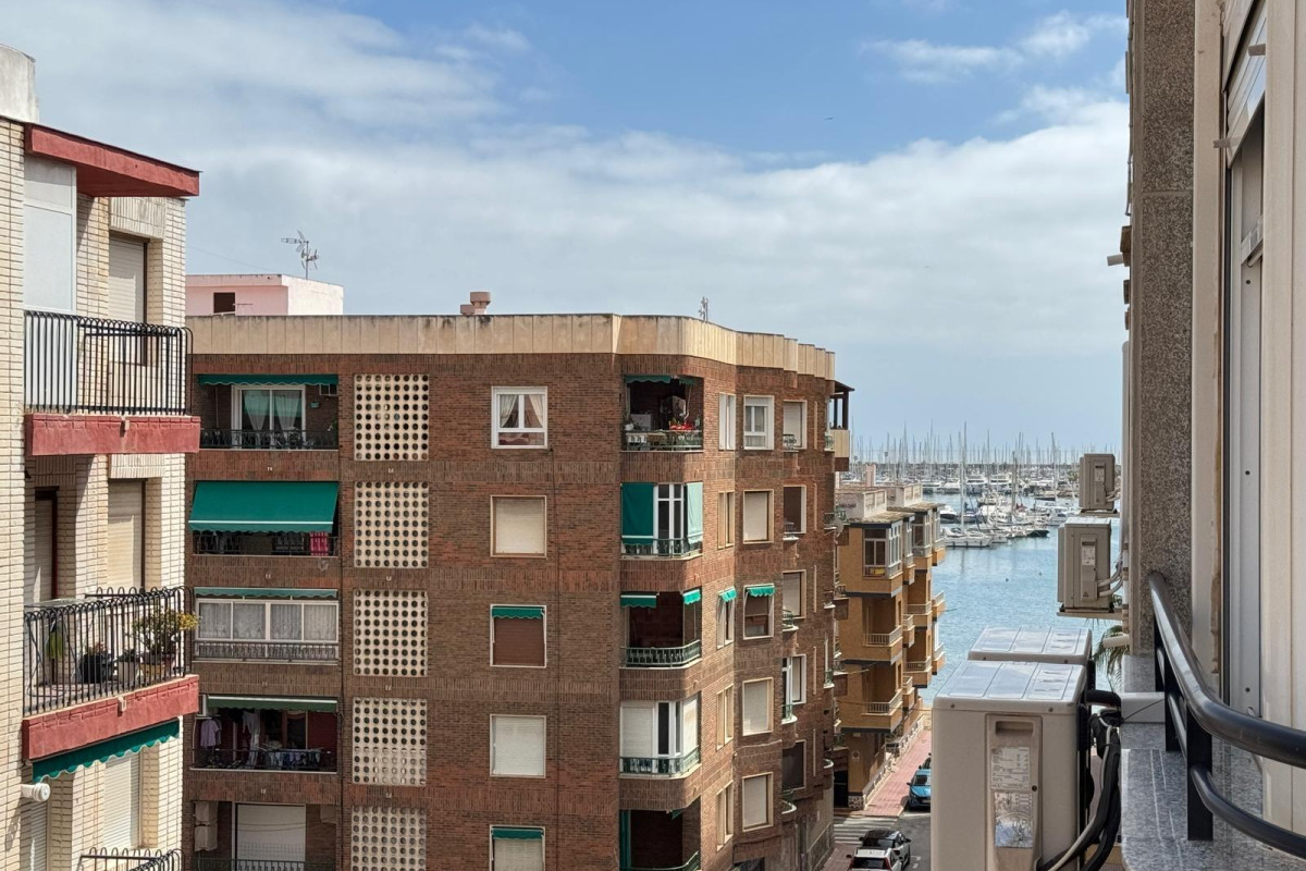 Herverkoop - Appartement  - Torrevieja - Acequion