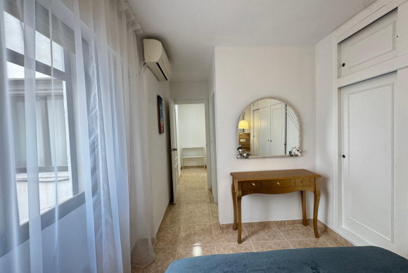 Herverkoop - Appartement  - Torrevieja - Acequion