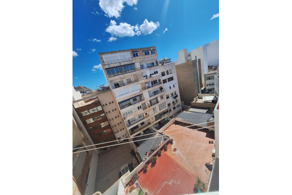 Herverkoop - Appartement  - Alicante - San blas