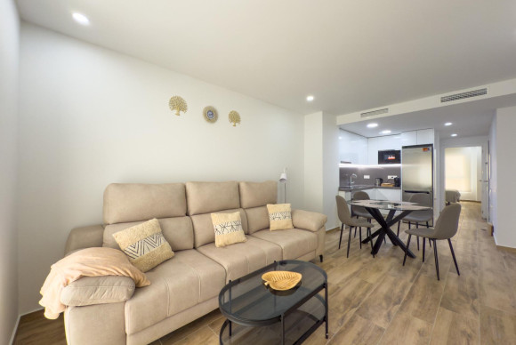 Alquiler a largo plazo - Apartamento / piso - Alicante - Mercado