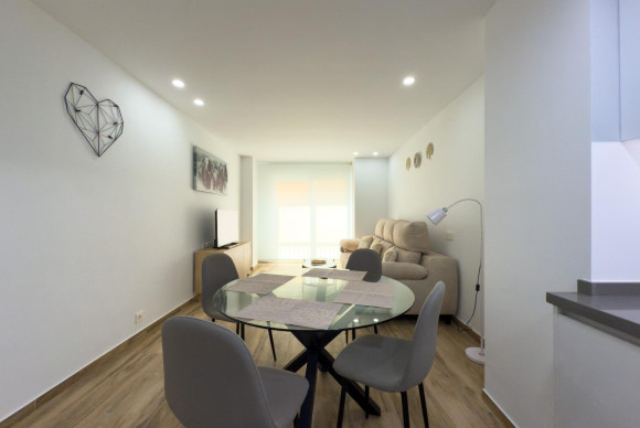 Alquiler a largo plazo - Apartamento / piso - Alicante - Mercado
