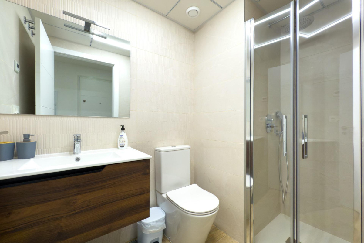 Alquiler a largo plazo - Apartamento / piso - Alicante - Mercado