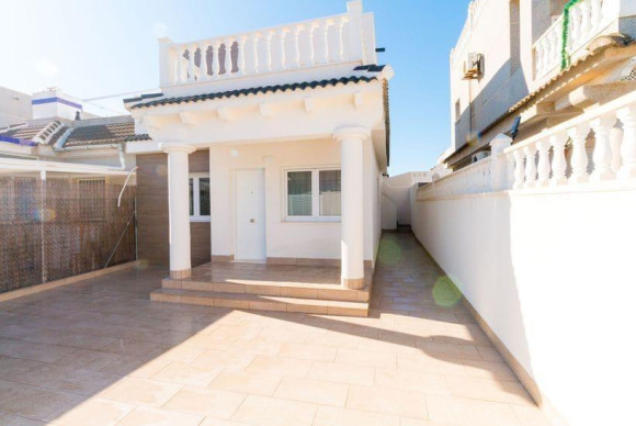 Reventa - House - Torrevieja - San luis