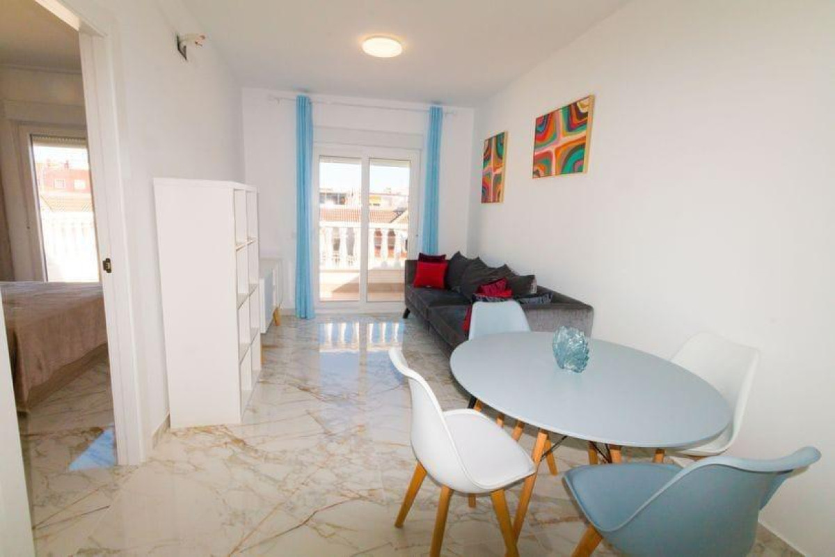 Reventa - House - Torrevieja - San luis