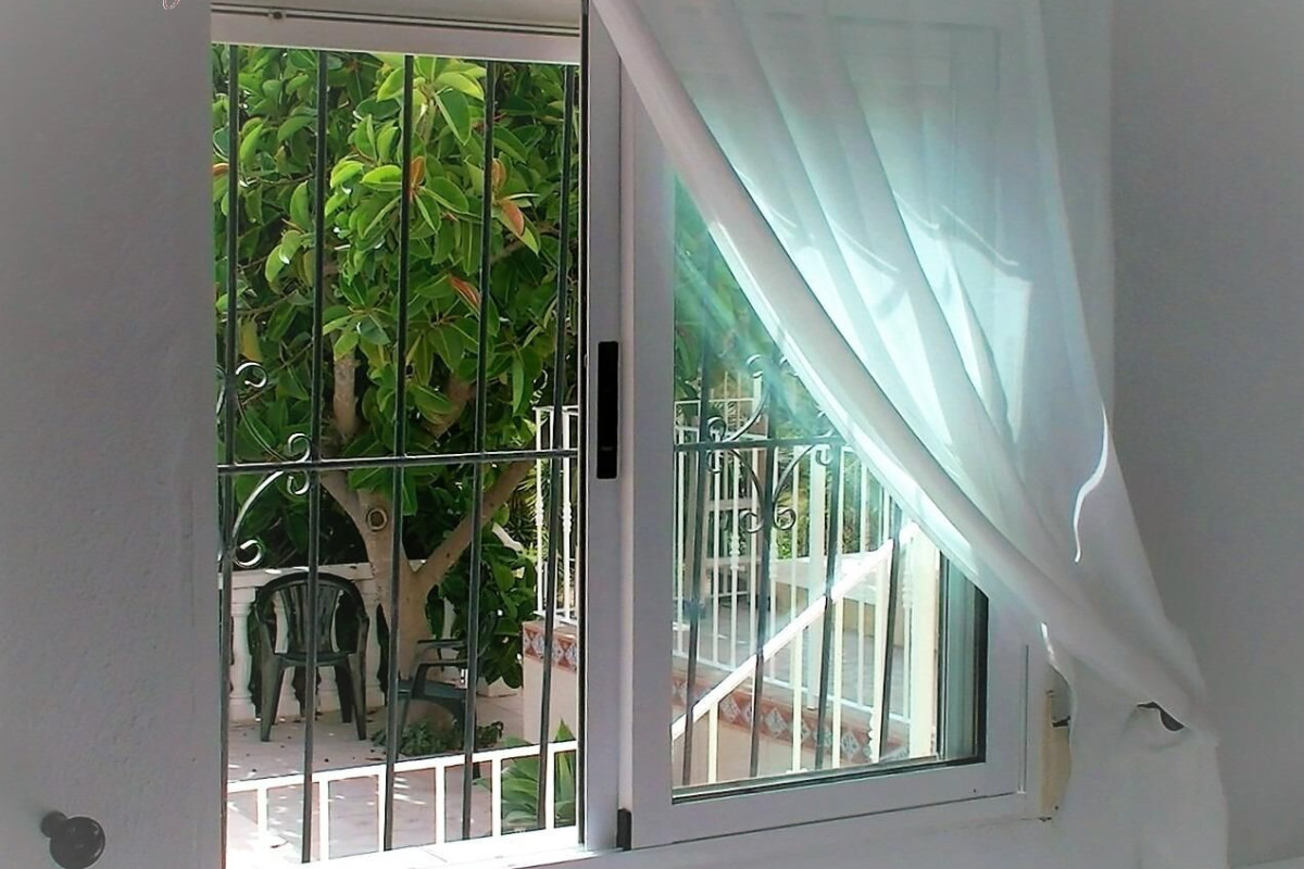 Reventa - Inmueble singular - Torrevieja - Los Balcones - Los Altos del Edén