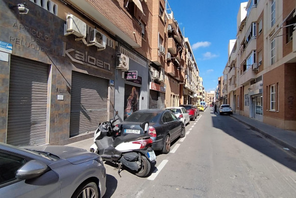 Location à long terme - Commercial Unit - Alicante - La Florida