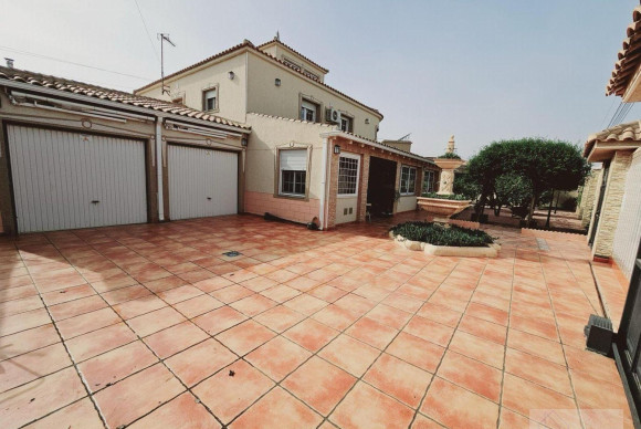 Reventa - Villa - Torrevieja - La Siesta - El Salado - Torreta