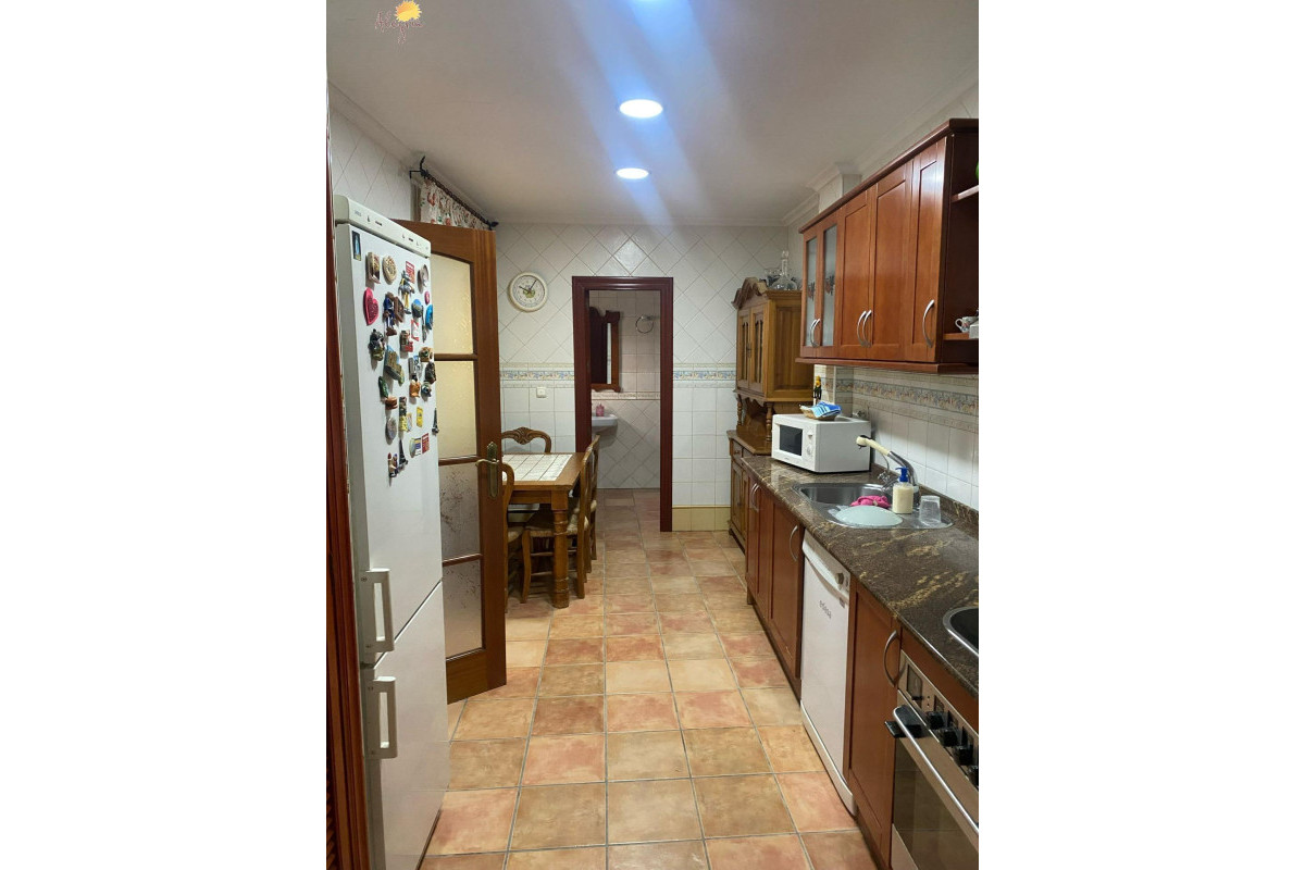 Revente - Commercial Unit - Torrevieja