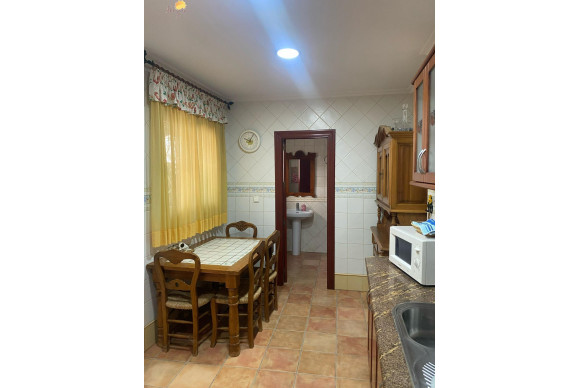 Revente - Commercial Unit - Torrevieja